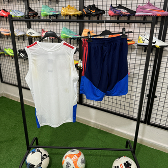 New Adidas Sıfır Kol Üst Alt Takım
