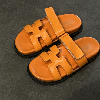 HERMES Women’s Leather Slides