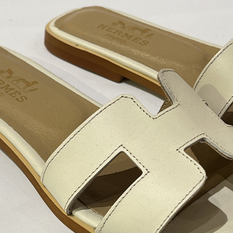 Hermes Women’s Leather Slides