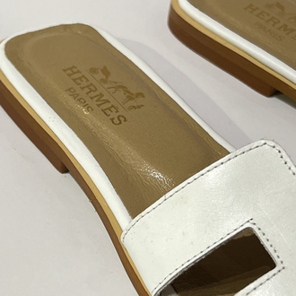 Hermes Women’s Leather Slides