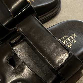 HERMES Women’s Leather Slides