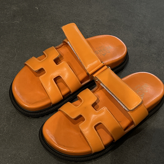 HERMES Women’s Leather Slides