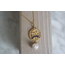 Aurum Regina (altın kraliçe) kolye, (18 k altın kaplama, gerçek inci, mine, gümüş detaylar)