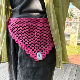 Hayali Kitap Kulübü | Pembe Bandana ve Kart Baskı