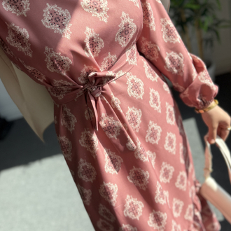Minel Pembe Elbise