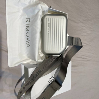 Rimowa Askılı Çanta