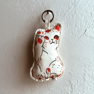 El Boyaması Cat Charm
