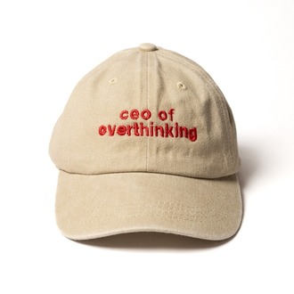 Yazı Nakışlı Şapka Pamuk Kumaşlı ve Ceo of Overthinking Sloganlı Şapka