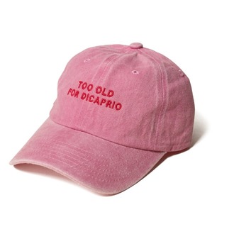 Nakışlı Pembe Şapka Too Old For Dicaprio Eskitme Kumaşlı ve Fuşya Nakışlı Şapka