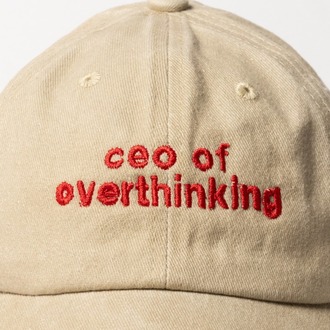 Yazı Nakışlı Şapka Pamuk Kumaşlı ve Ceo of Overthinking Sloganlı Şapka