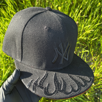 New York Yankees Black Fire Fitted Cap