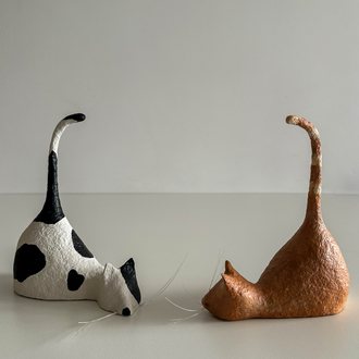 Paper mache kedi