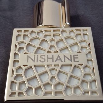 nishane hacivat oud 10 ml 