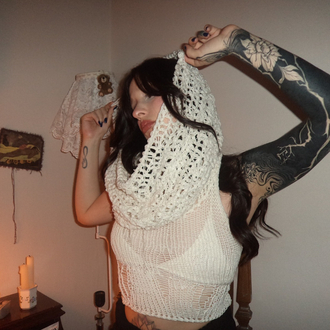 distressed hooded crop top & bra (S-M)