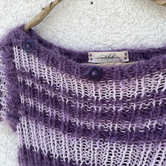 striped lilac buttoned up top (S-M)