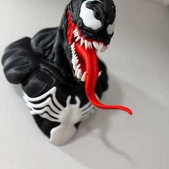 Venom XL Büst – 28 cm | Standlı & Duvara Monte Seçenekli