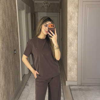 Lacoste etiketli kartlı takım