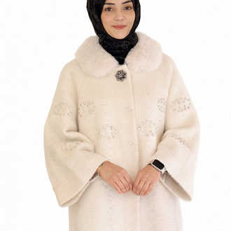Taş işlemeli kürklü angora kaban