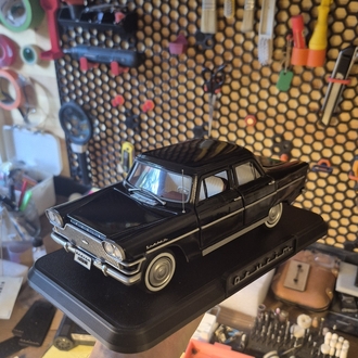 Devrim Arabası 1/18 model