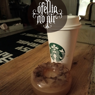 Ofelia Noir | Donut Şeklinde Epoksi Saklama Kabı – Kapsüllü Latte