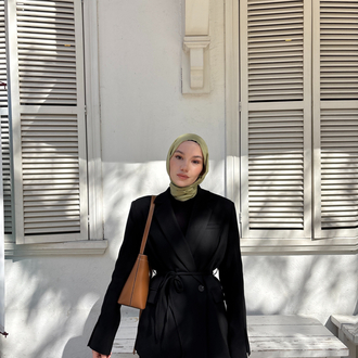 SİYAH FEMİNEN BLAZER
