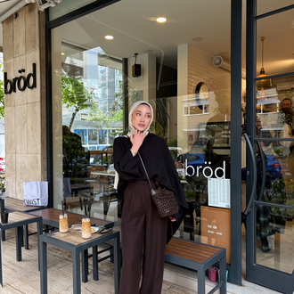 SİYAH KREP PELERİN BLUZ