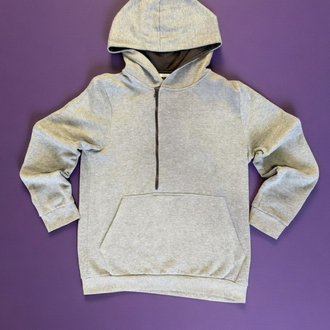 Koyu Füme yarım zip hoodie Konforlu kesim Zamansız parça.