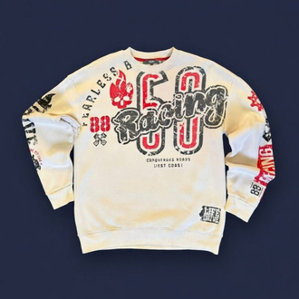 Fearless 88 Racing pullover. Krem tonu, baskılı kollar, rahat ve şık.