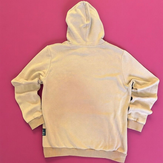 Açık pembe hoodie Oversize kalıp Kanguru cep Günlük kombinlere uyumlu.
