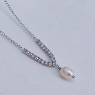 Moonlit Pearl Cascade Kolyesi