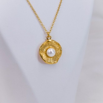 Golden Oyster Pearl Kolye