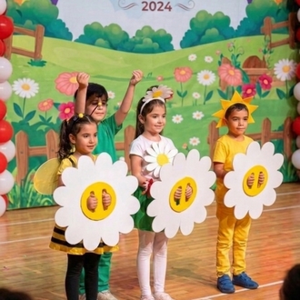 Papatya figürü gösteri plakası 