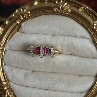 Pembe Taşlı Gold Yüzük