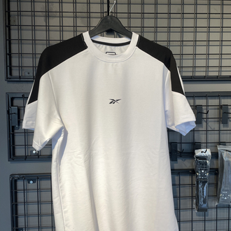 Reebok T-Shirt