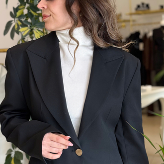 Gold Düğmeli Vatkalı Siyah Blazer