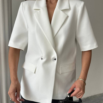 Beyaz yarım kollu blazer ceket