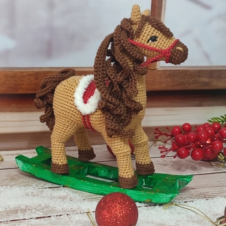 NEW YEAR'S HORSE, AHAL