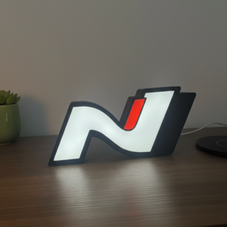 Hyundai N Logo Lambası – USB-C ile Çalışan LED Masa Lambası