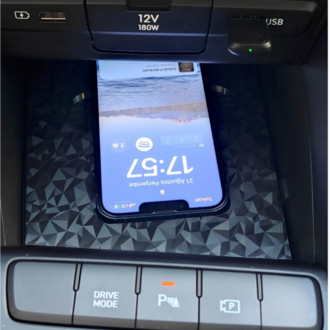 Hyundai i20N Kablosuz Şarj Cihazı Sabitleyici | Özel Tasarım Telefon Tutucu