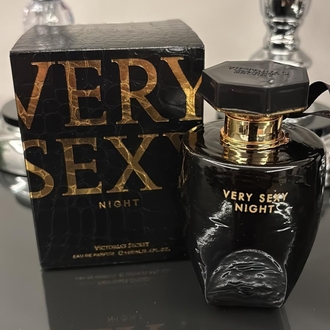 Victoria's Very Sexy Night Edp Kadın Parfümü 100ml