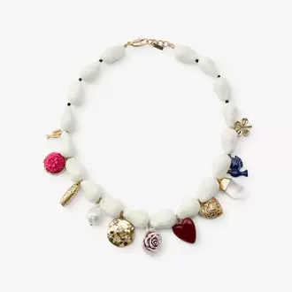 Charm Detaylı Kolye