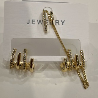 Zincir Detaylı Üçlü Gold Küpe Seti