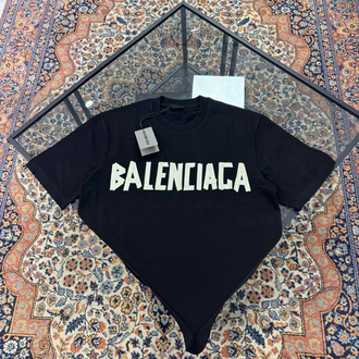 BALENCIAGA