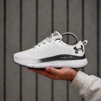 ​Under Armour UA HOVR™ – Beyaz / Siyah

