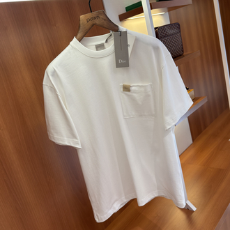 Dior Beyaz Cep Logo Detaylı T-shirt
