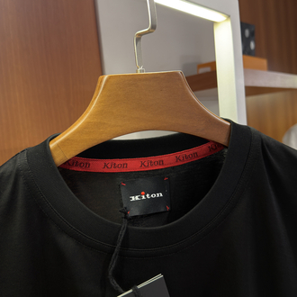 Kiton Merserize Kumaş Logo İşlemeli Siyah T-shirt
