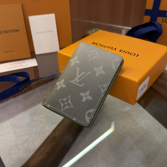 Louis Vuitton Katlamalı Kartlık LVUK01