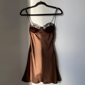 Peony Bronze Gecelik