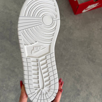 Air Jordan 1 Low Triple White