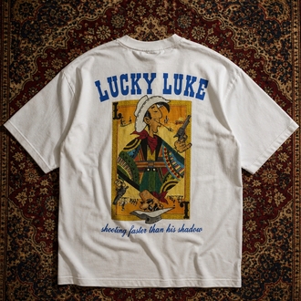Lucky Luke Baskılı Oversize Beyaz Tişört – Vintage Western Style